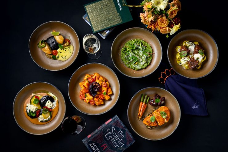 Anantara_Chiang_Mai_Resort_Restaurant_The_Service_Main_dishes-O4y6VA.jpg